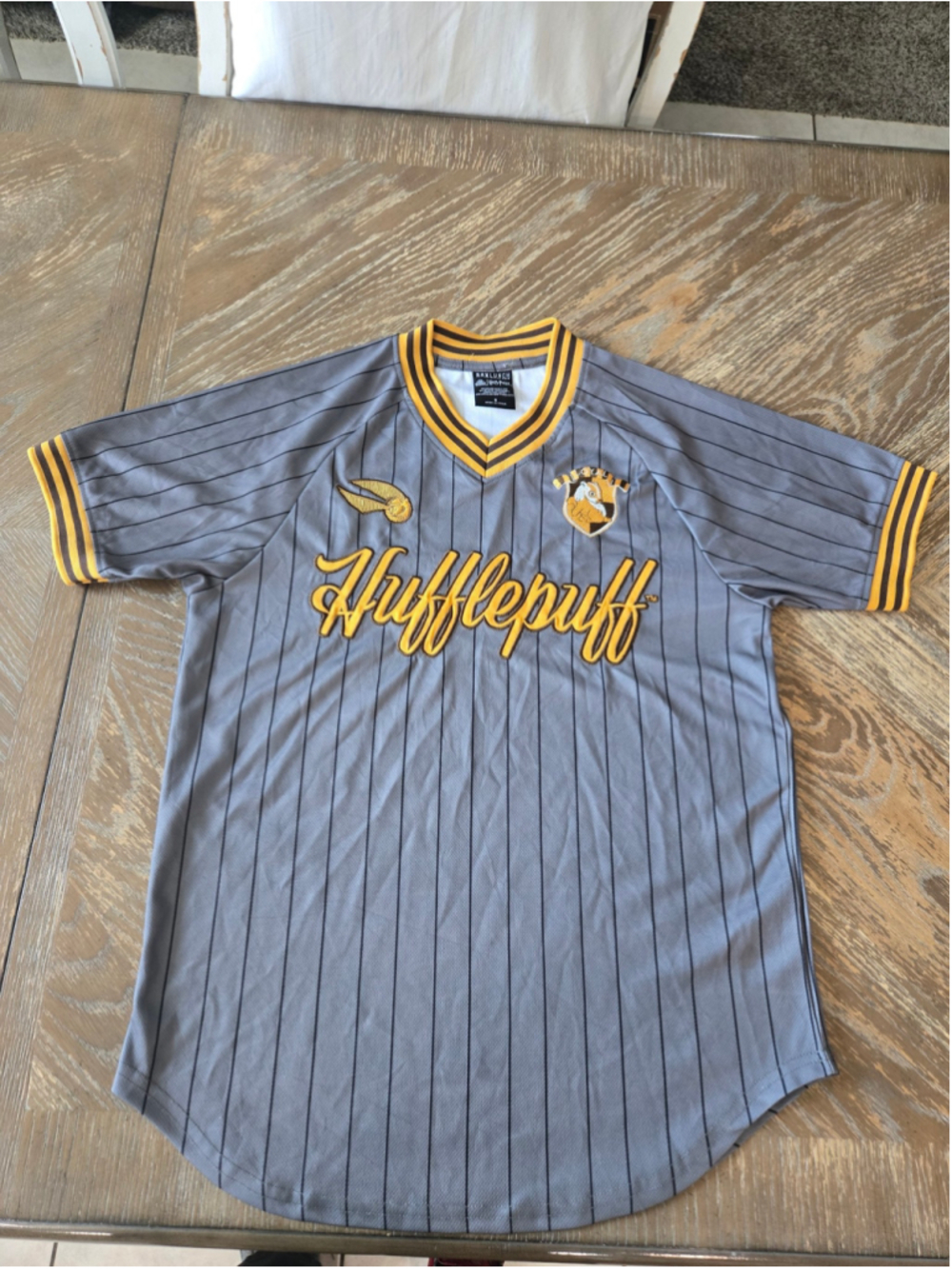 Harry Potter BoxLunch Hufflepuff Soccer Jersey Grey Pinstripe Shirt Size Small